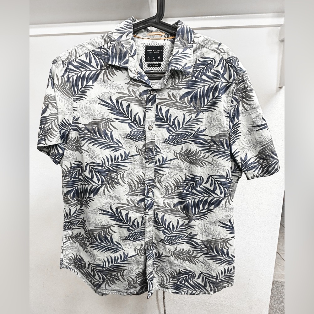 Demin & Flower Short Sleeve Button Up - Floral Design